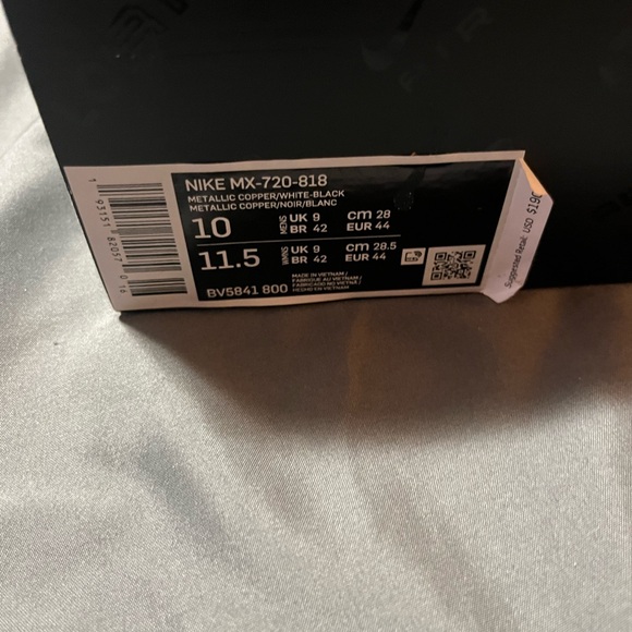 Men’s size 10 Nike air max 720 new in box ! - Picture 3 of 3